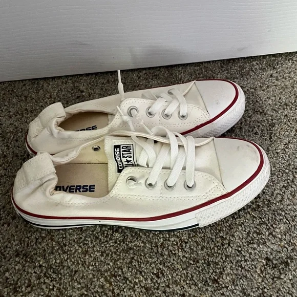Converse White Canvas Sneakers Classic Low-Top Design w/ elastic back. - Picture 3 of 4